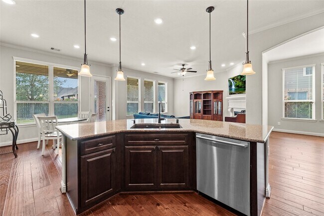Building Photo - 6407 Sunstone Falls Ln