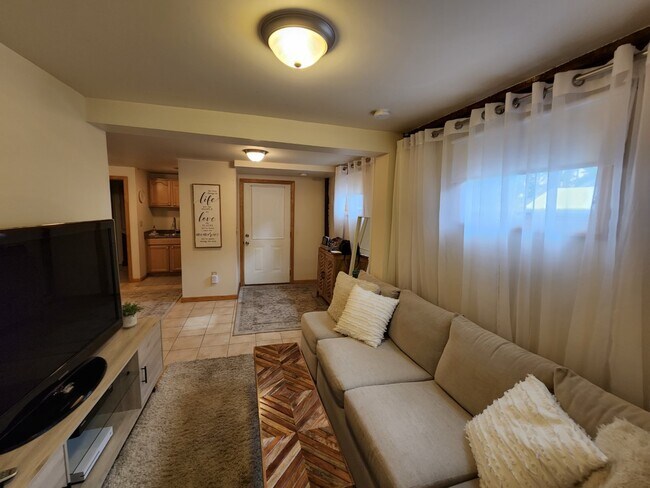 Living Room - 463 Montauk Hwy