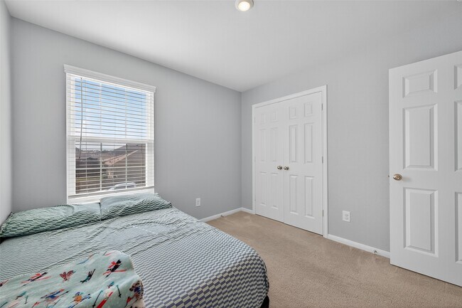Building Photo - 10831 Fall Mill Dr