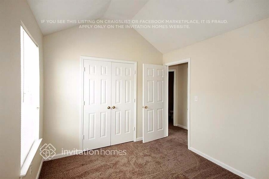 Building Photo - 130 Desota Dr