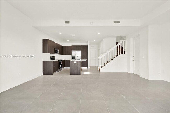 Building Photo - 34520 SW 191st Ct