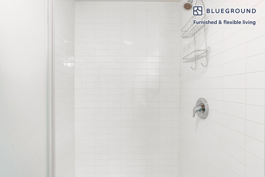 Building Photo - 55 M St NE