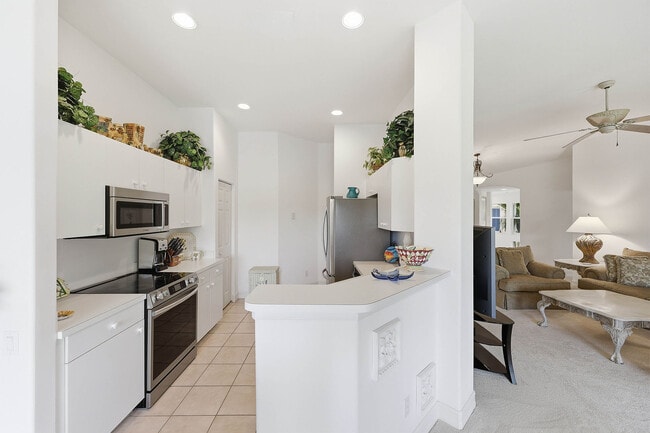 Building Photo - 866 Carrick Bend Cir