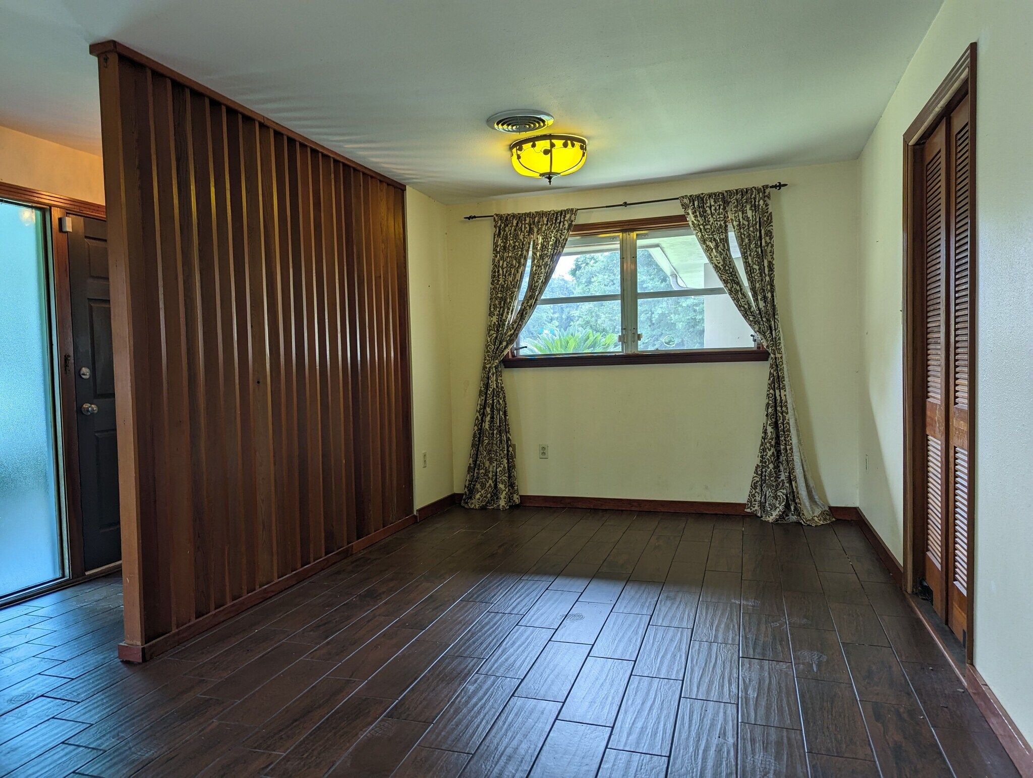 Building Photo - 917 Fremaux Ave