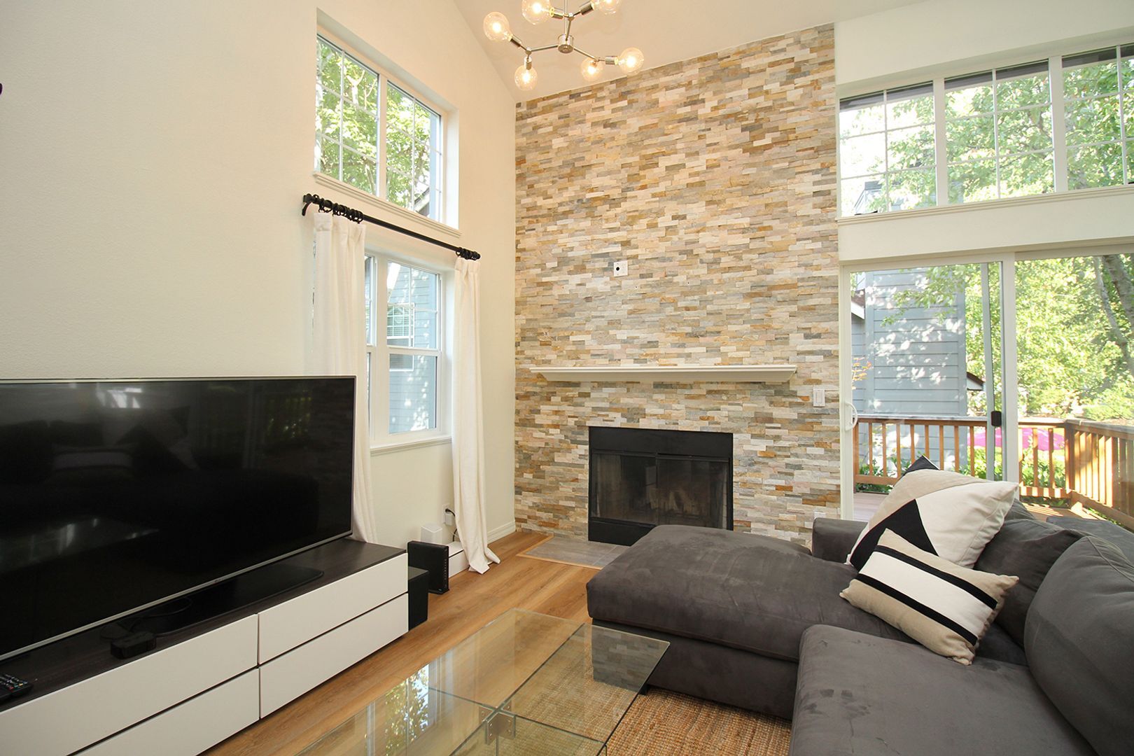 Building Photo - 9711 NW Miller Hill Dr