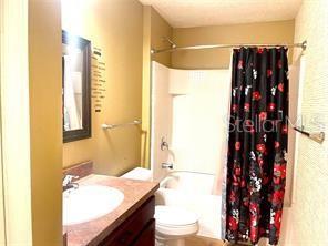 Building Photo - 4634 College Dr