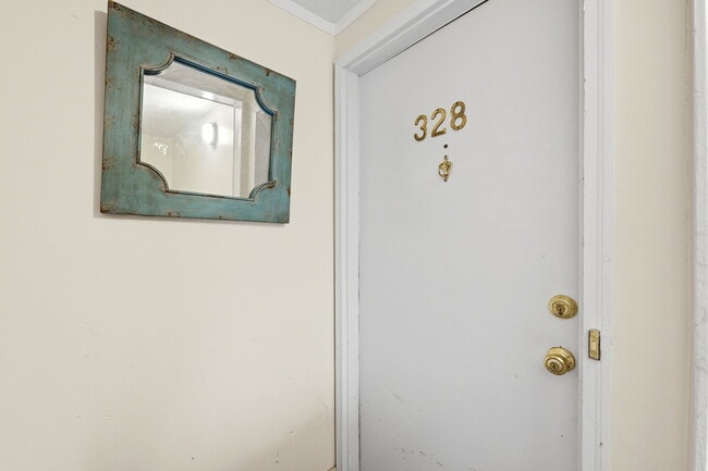 Building Photo - 328 River Walk Dr