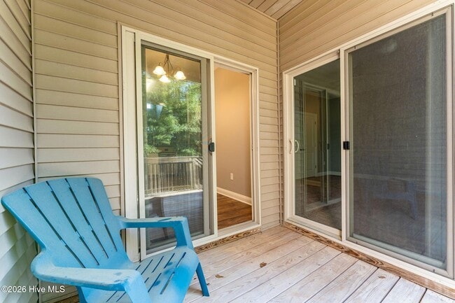 Building Photo - 108 Cypress Cir