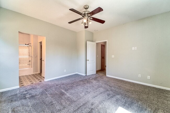 Building Photo - North Yuba City 3 bd 2 bath Home with solar
