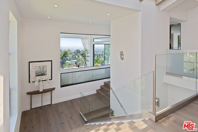 Building Photo - 4130 Parva Ave