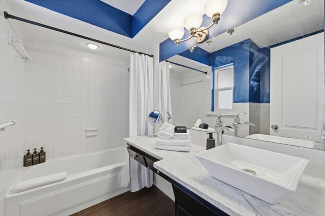 Building Photo - 1132 Gershwin Dr