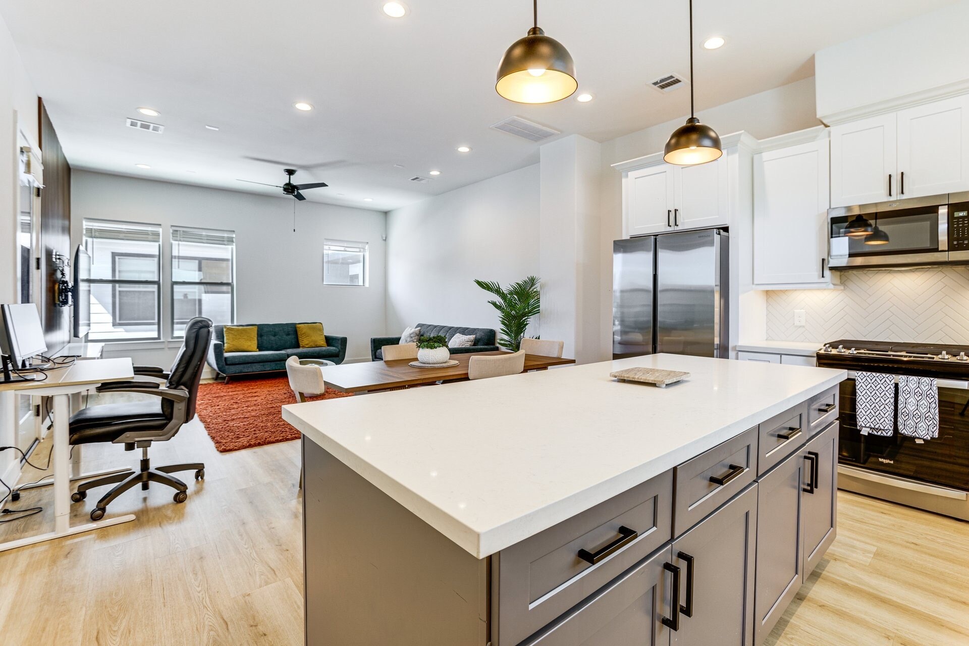 Building Photo - 2339 Eagle St