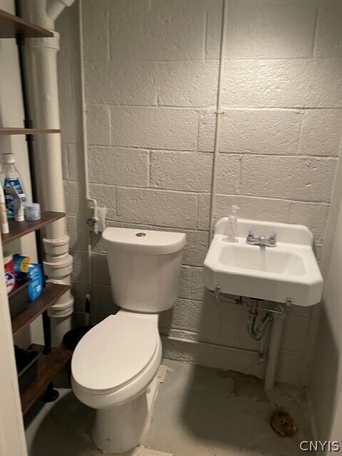 Building Photo - 904 Crawford Ave