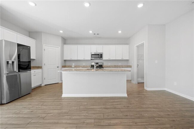Building Photo - 4646 Waxwing St