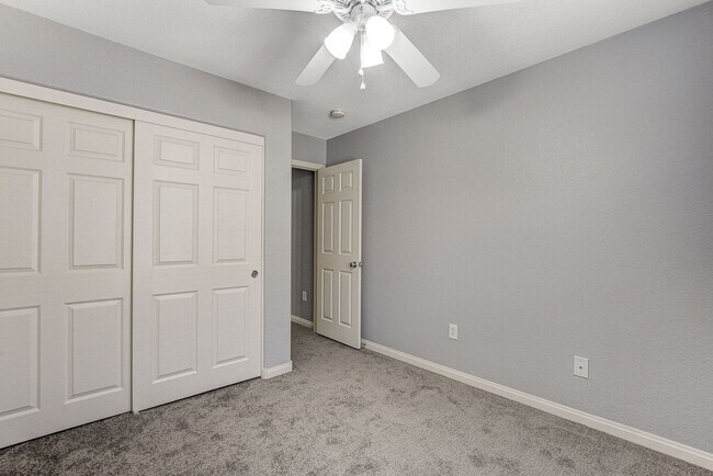 Building Photo - 3909 Sweet Pine St