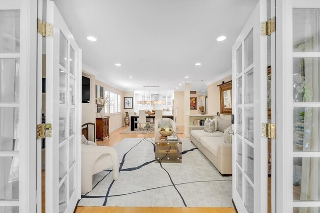 Building Photo - 600 Pennsylvania Ave