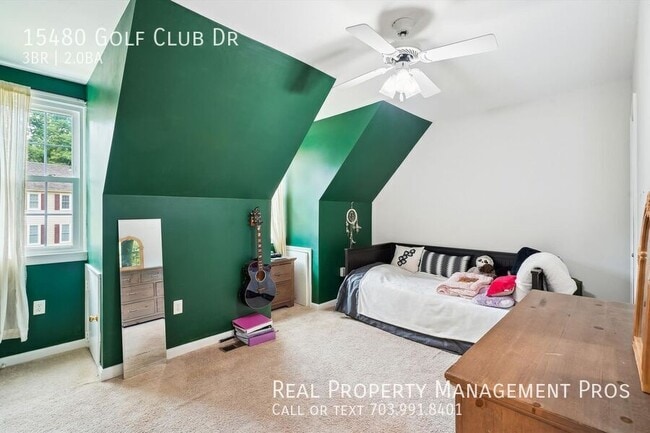 Building Photo - 15480 Golf Club Dr