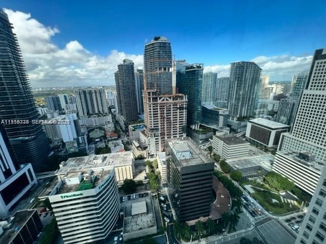 Building Photo - 950 Brickell Bay Dr