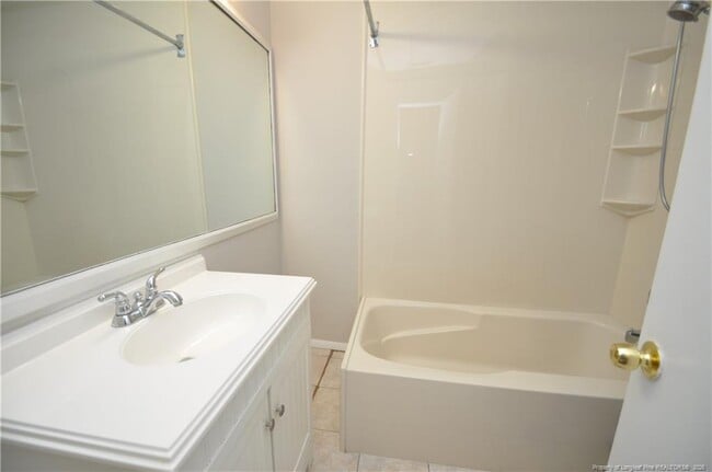 Building Photo - 4814 Greenbrier Rd