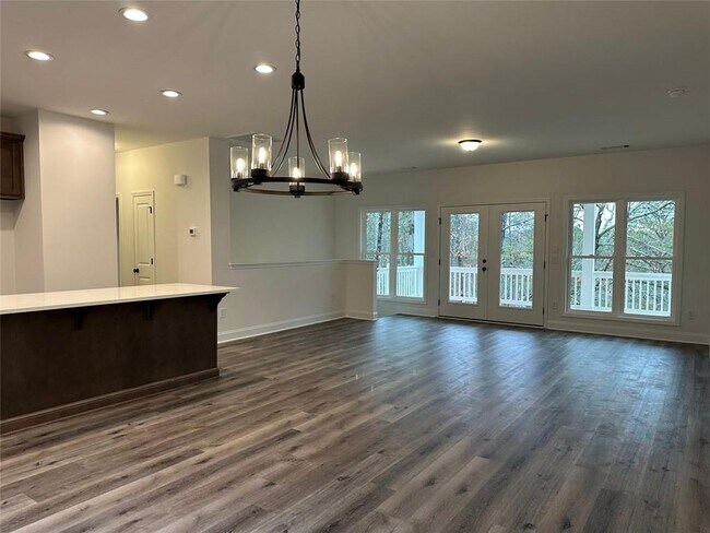 Building Photo - 35 Clearwater Dr