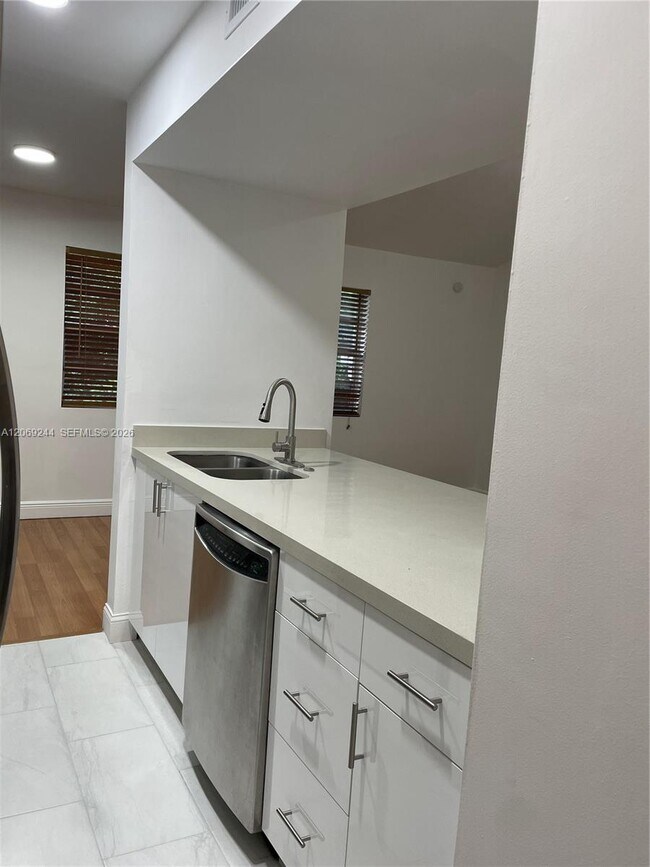 Building Photo - 15325 SW 106th Terrace