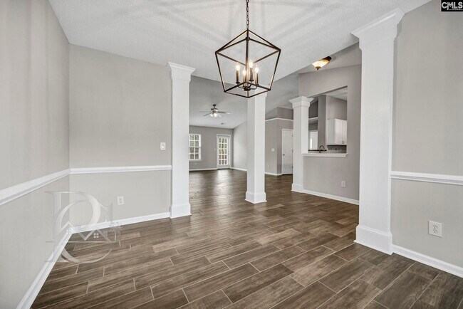 Building Photo - 520 Menauhant Ct