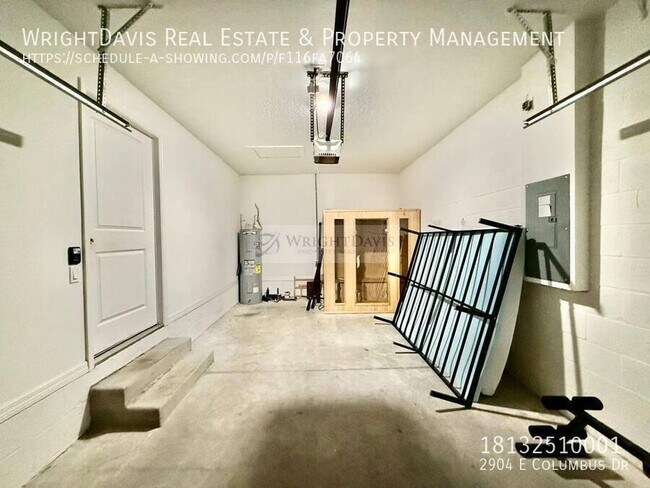 Building Photo - 2904 E Columbus Dr