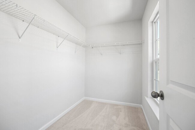 Building Photo - Very New Smart Home in the Palisades Area!