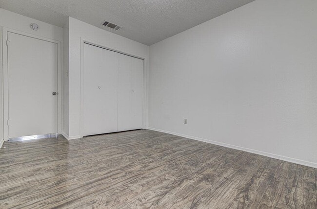 Building Photo - 8108 West Gate Blvd