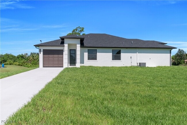 Primary Photo - 1110 Eisenhower Blvd