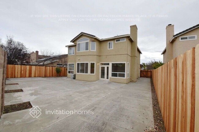Building Photo - 1368 Northwood Dr