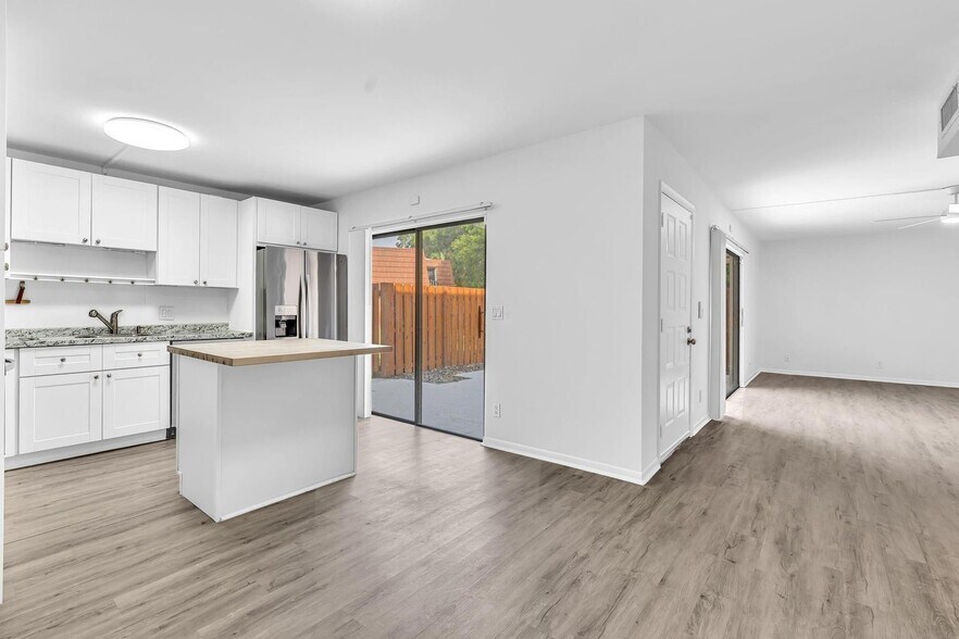 Building Photo - 3319 Spanish Wells Dr