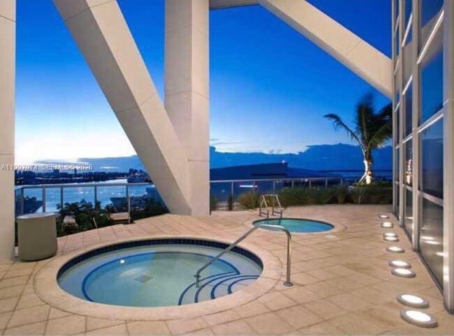 Building Photo - 888 Biscayne Blvd