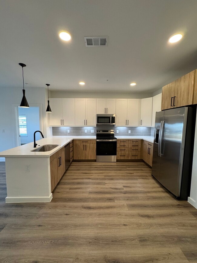 Building Photo - 1500 Old Decatur Rd