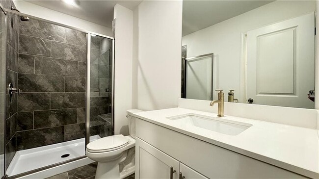 Building Photo - 813 Atkins Ln