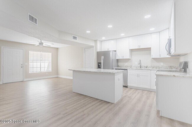 Building Photo - 1861 Long Iron Dr