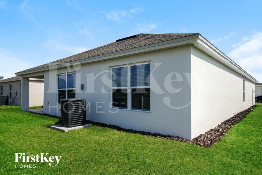 Building Photo - 651 Lindbergh Wy