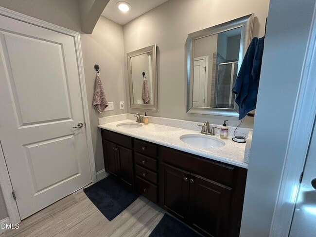 Building Photo - 1028 Topland Ct