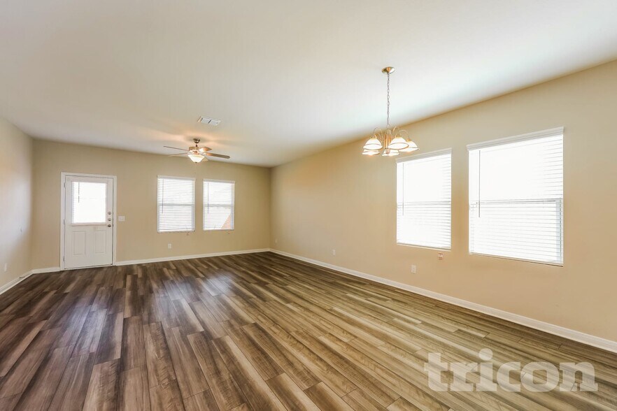 Building Photo - 7447 Boa Holw