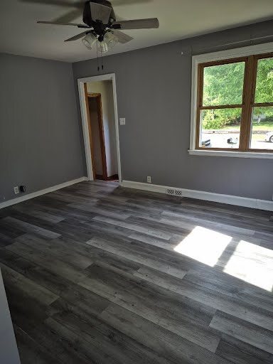 livingroom - 1217 MacArthur Ave