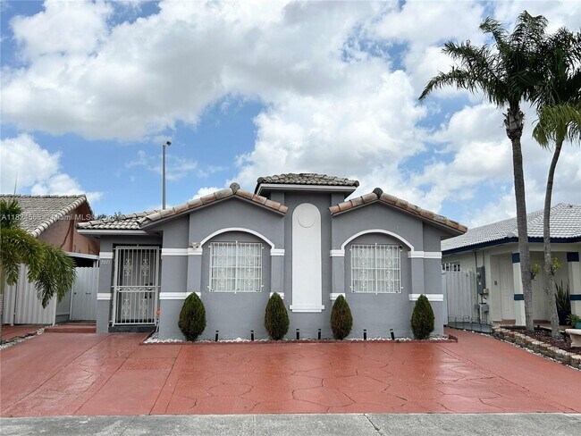Primary Photo - 7071 W 33rd Ln
