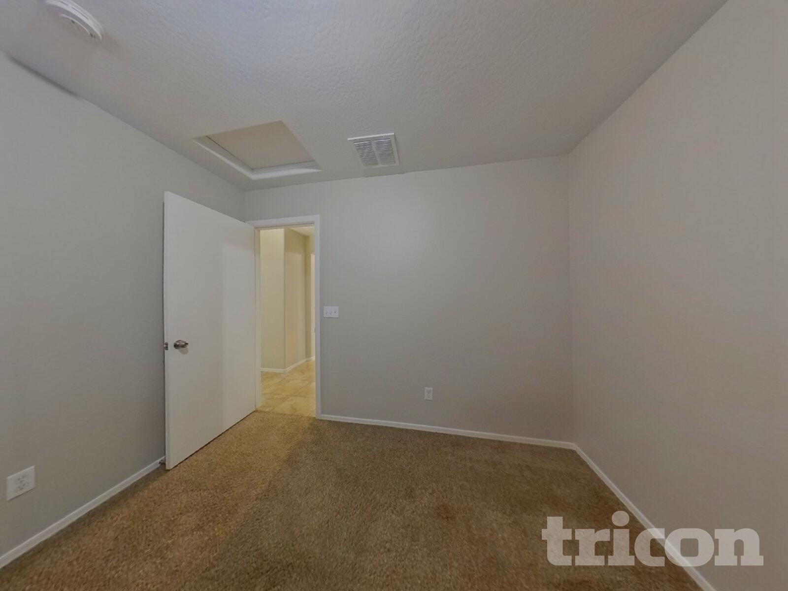 Building Photo - 35770 W Velazquez Dr