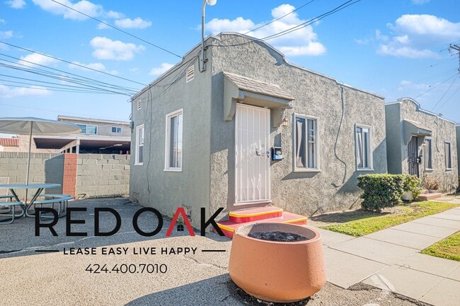 Building Photo - 12145 Pine St