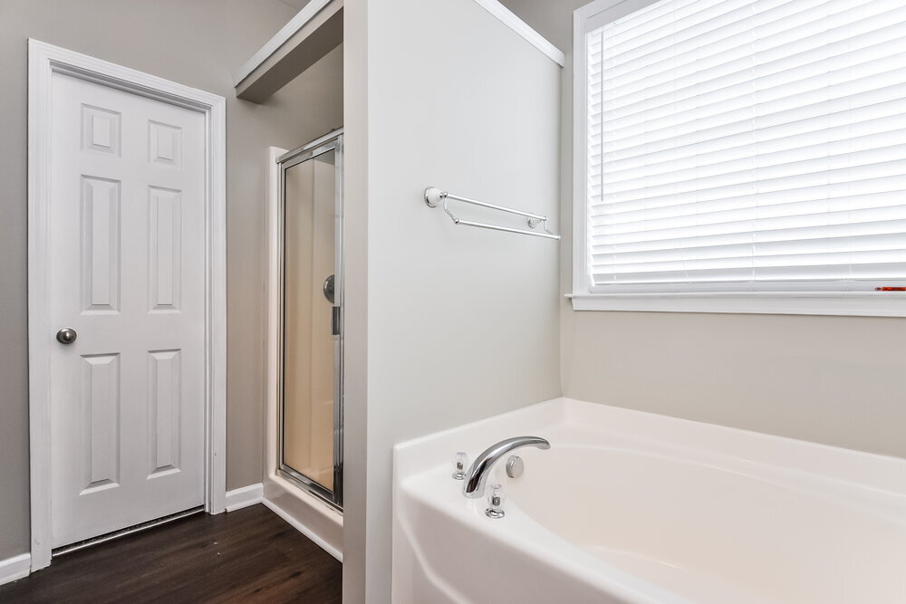 Building Photo - 9309 Doss Ct