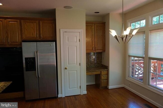 Building Photo - 8036 Kidwell Town Ct