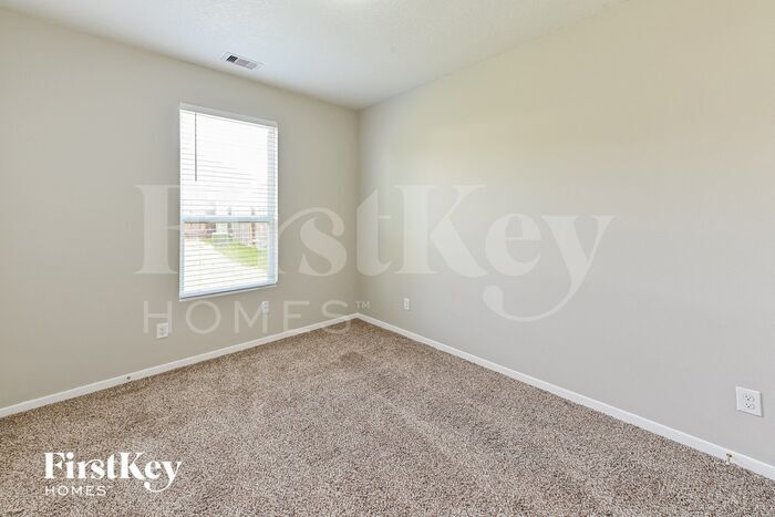 Building Photo - 9615 Barr Spring Dr