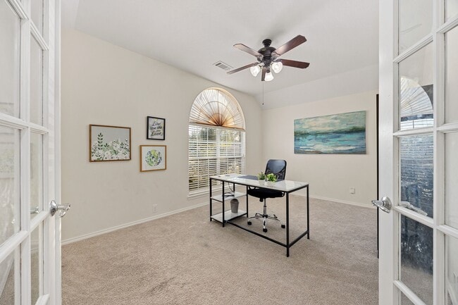 Building Photo - 19914 Sagebrush Cove