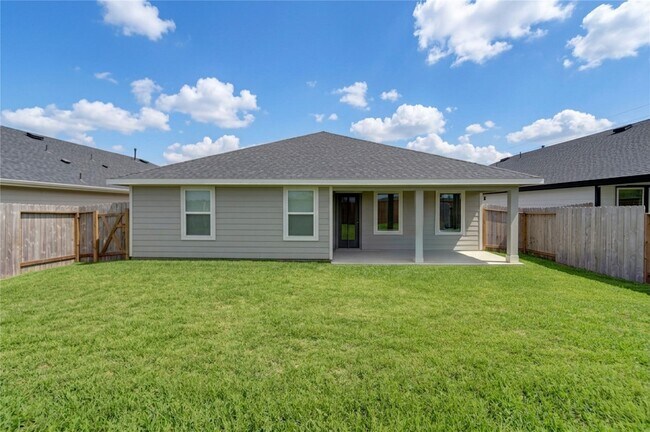 Building Photo - 31818 Melkridge Rd