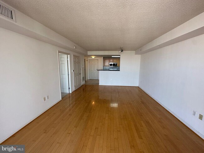 Building Photo - 2726 Gallows Rd