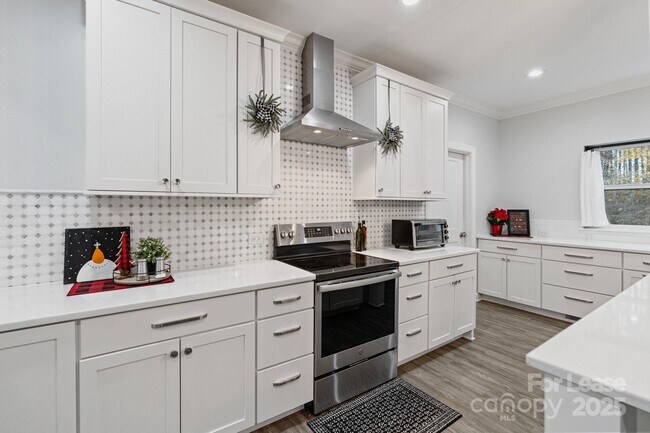 Building Photo - 122 Rutan Ct